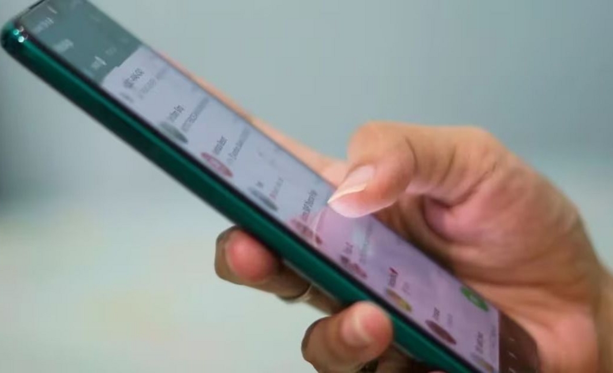 Estafa millonaria tras el hackeo de WhatsApp: un vecino pierde $800 mil