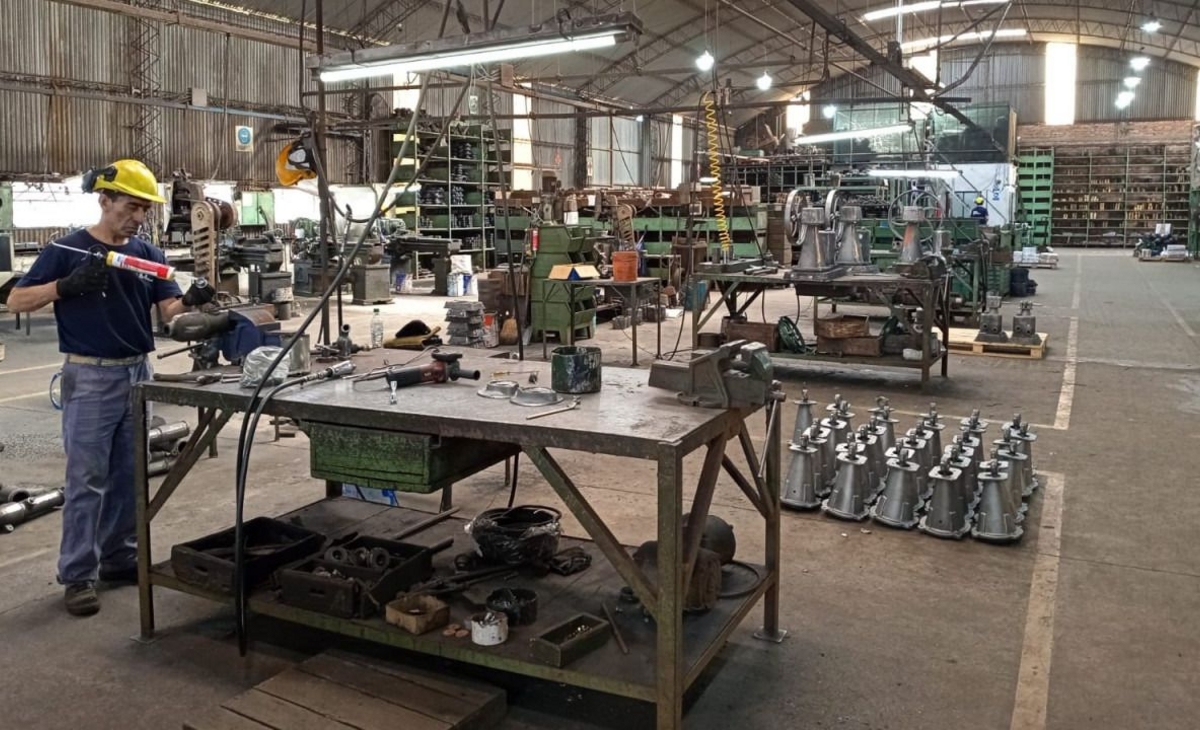 “El desarrollo de un país tiene que estar necesariamente ligado al desarrollo industrial”