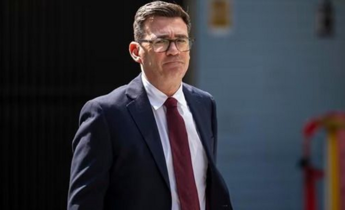 Primer ministro británico afirmó que su gobierno será "implacable" con Malvinas