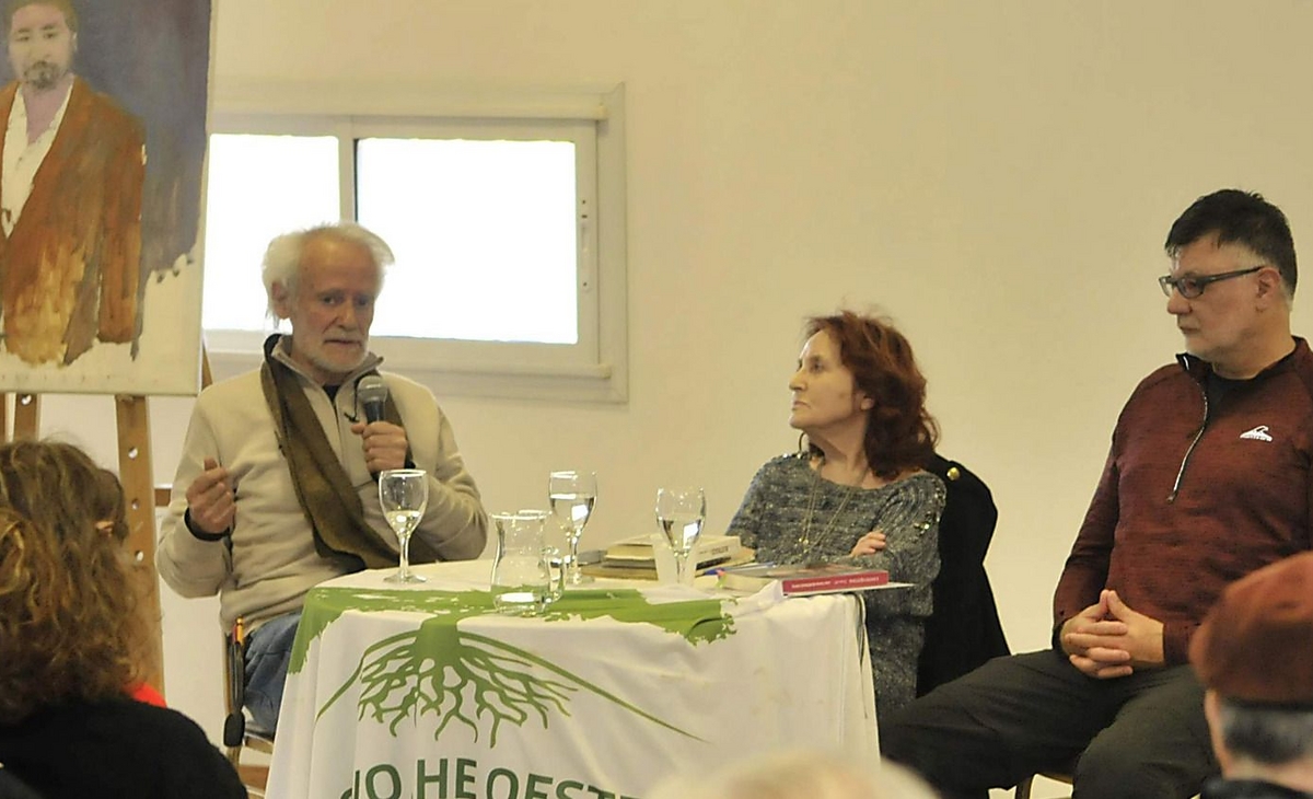 “Bustriazo habla a través de nosotros”