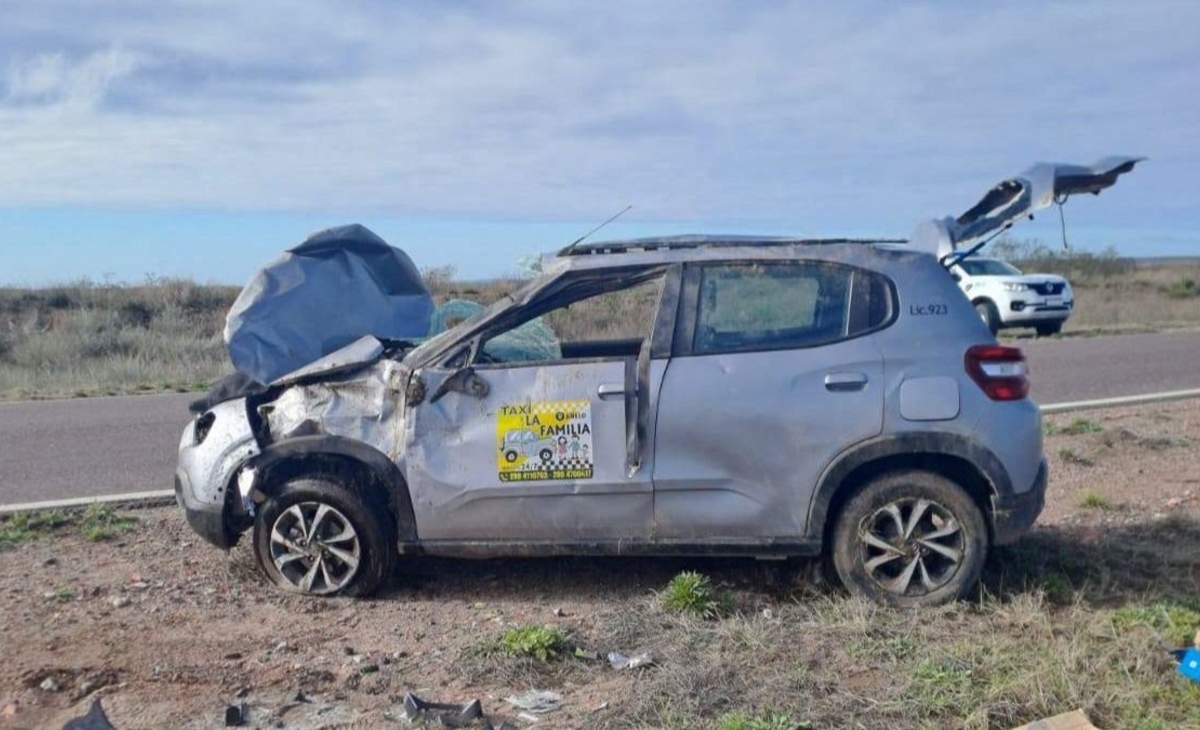 Volcó un taxi en la Ruta 151