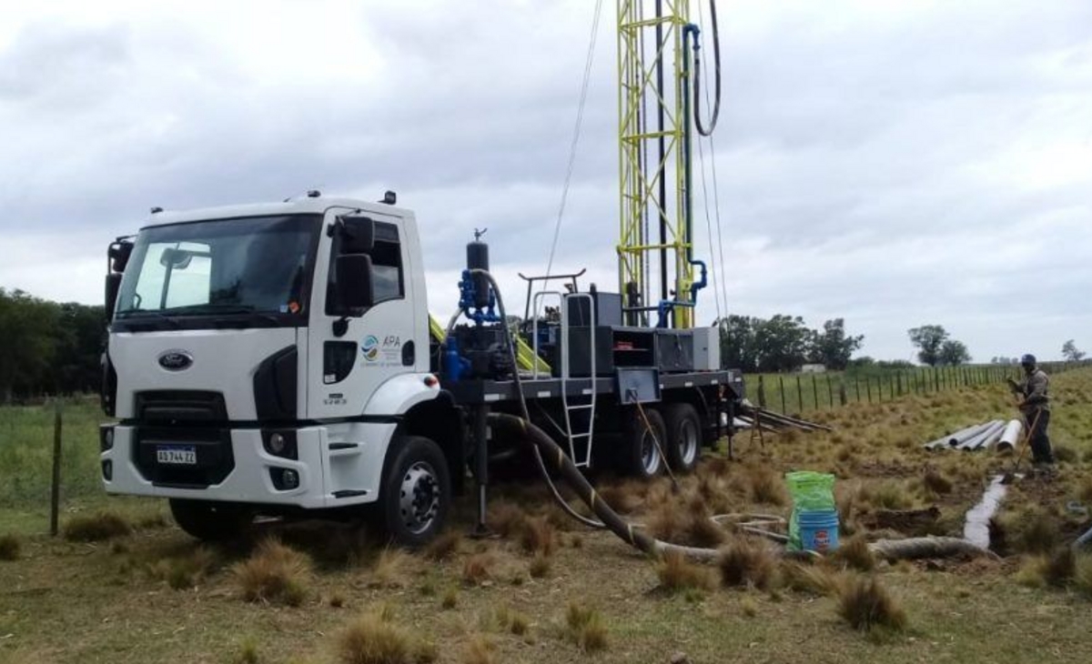 La APA garantiza el acceso al agua subterránea con un servicio que recorre la provincia