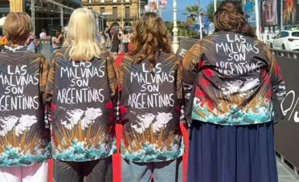 “Las Malvinas son argentinas”: actrices lucieron remeras en el Festival de San Sebastián