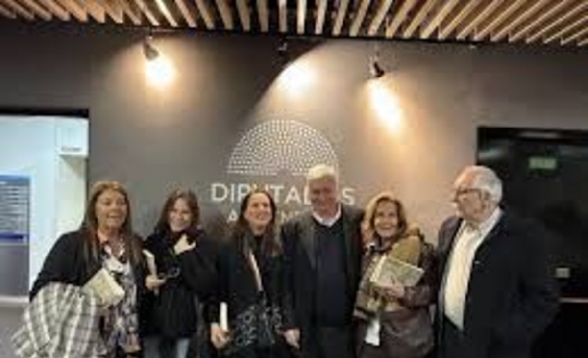 En el Congreso: presentaron un libro en el que escriben dos genocidas condenados