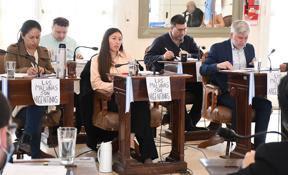 Sesionaron los concejales y trataron exenciones tributarias y homenajes