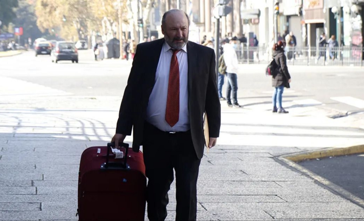 Los videos que muestran a Daniel Kroneberger dando quorum