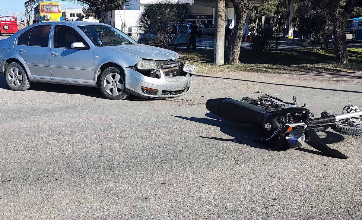 Un motociclista herido tras un choque en Jacinto Aráuz