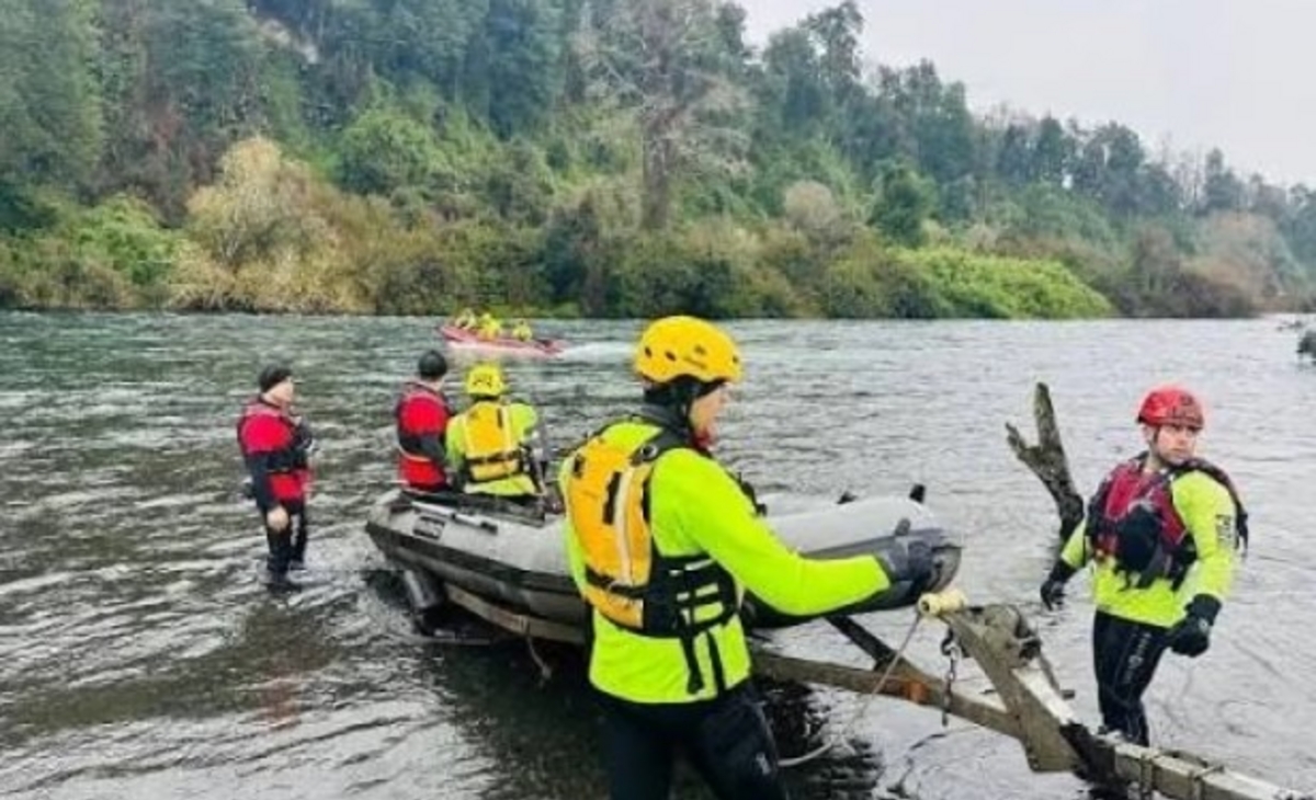 Un sargento se ahogó al chocar contra un árbol mientras iba en kayak