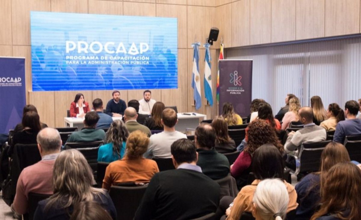 Anuncian la agenda de capacitaciones para agentes públicos durante octubre