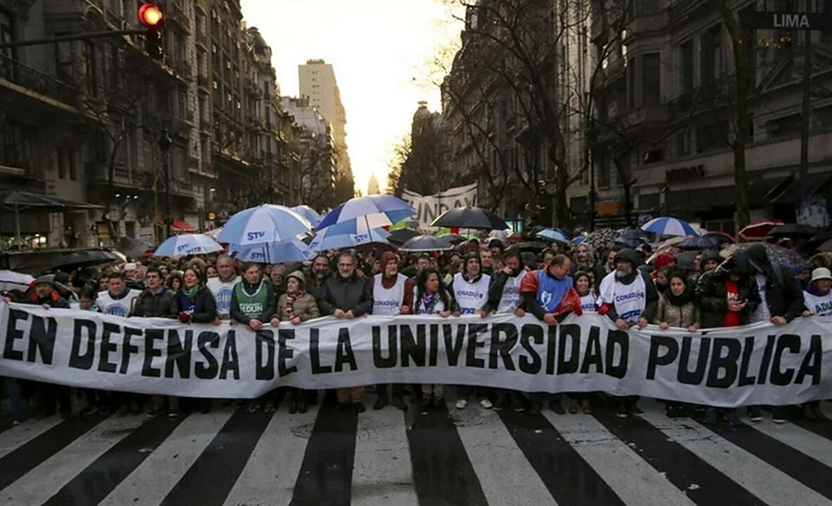 Universidades: el decreto de Milei es inconstitucional