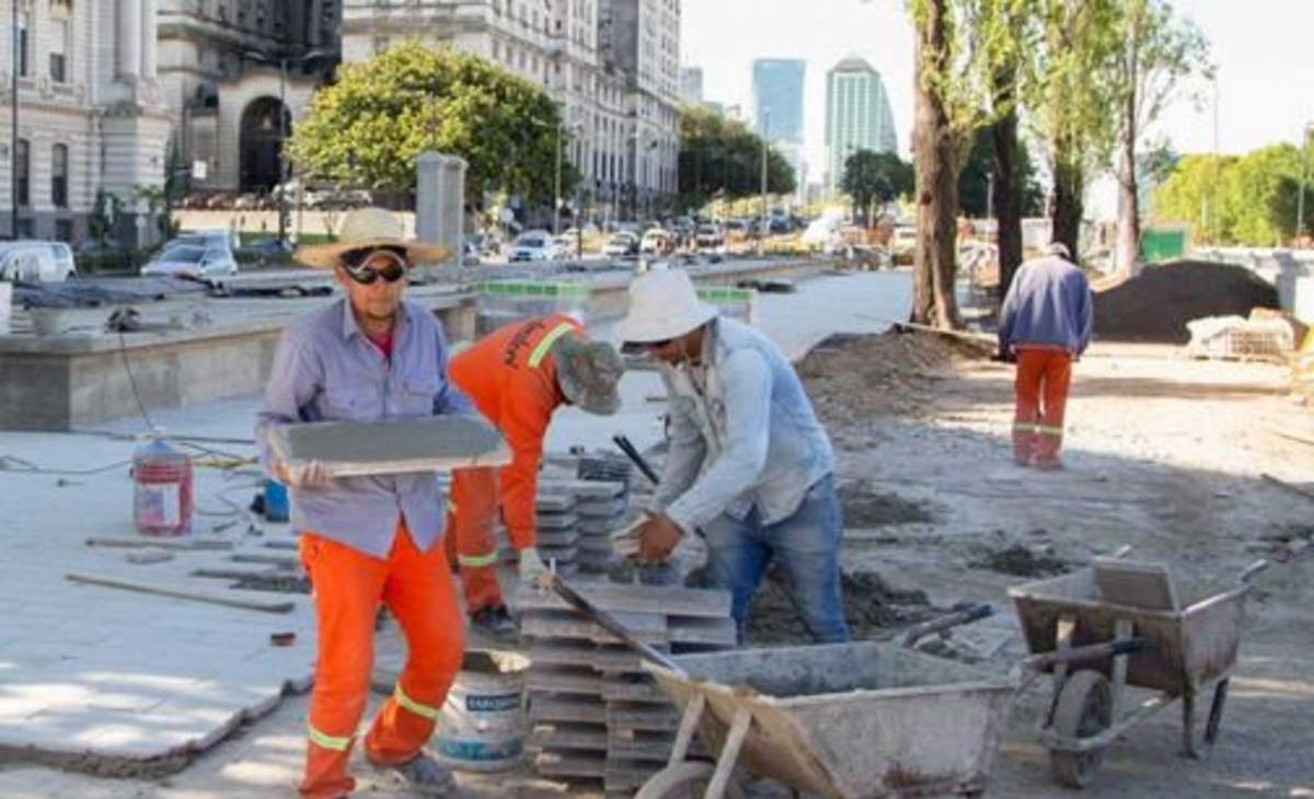 La informalidad alcanza al 45% de los trabajadores en el país