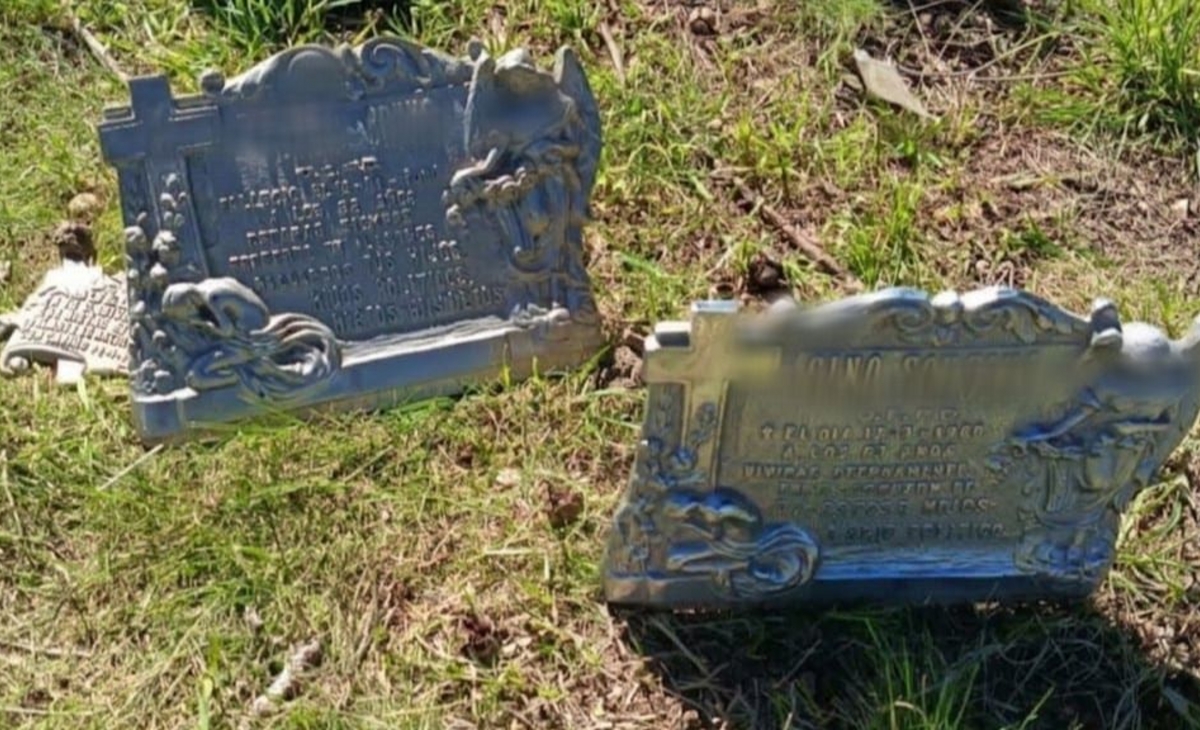 Sorprendieron a dos castenses robando placas en el cementerio