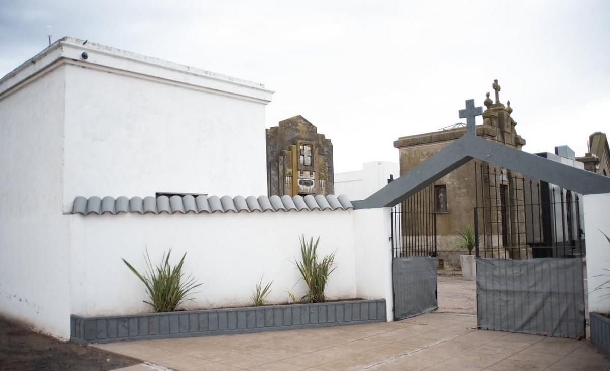 Lonquimay: convocan a albañiles para la construcción de nicheras en el cementerio
