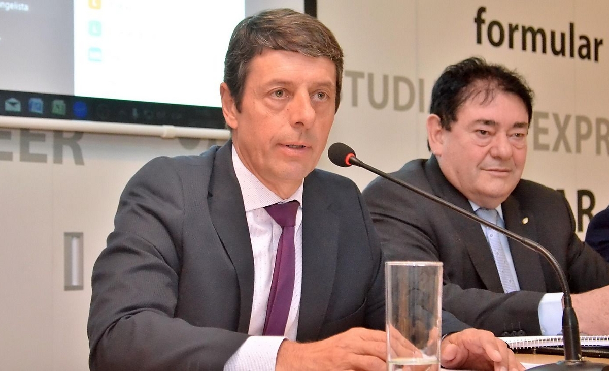 La boleta de Rauschenberger irá asociada a Massa y a Grabois