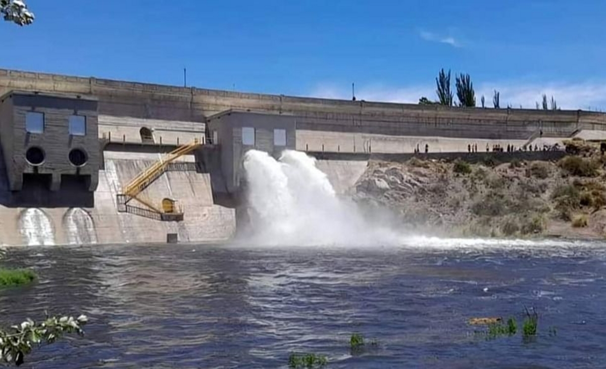 Las regalías, un intento de compensar el desierto que dejaron Los Nihuiles