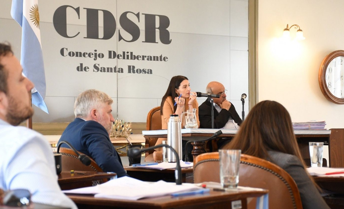 Oposición dividida y el Frejupa define presidencia de Relatores